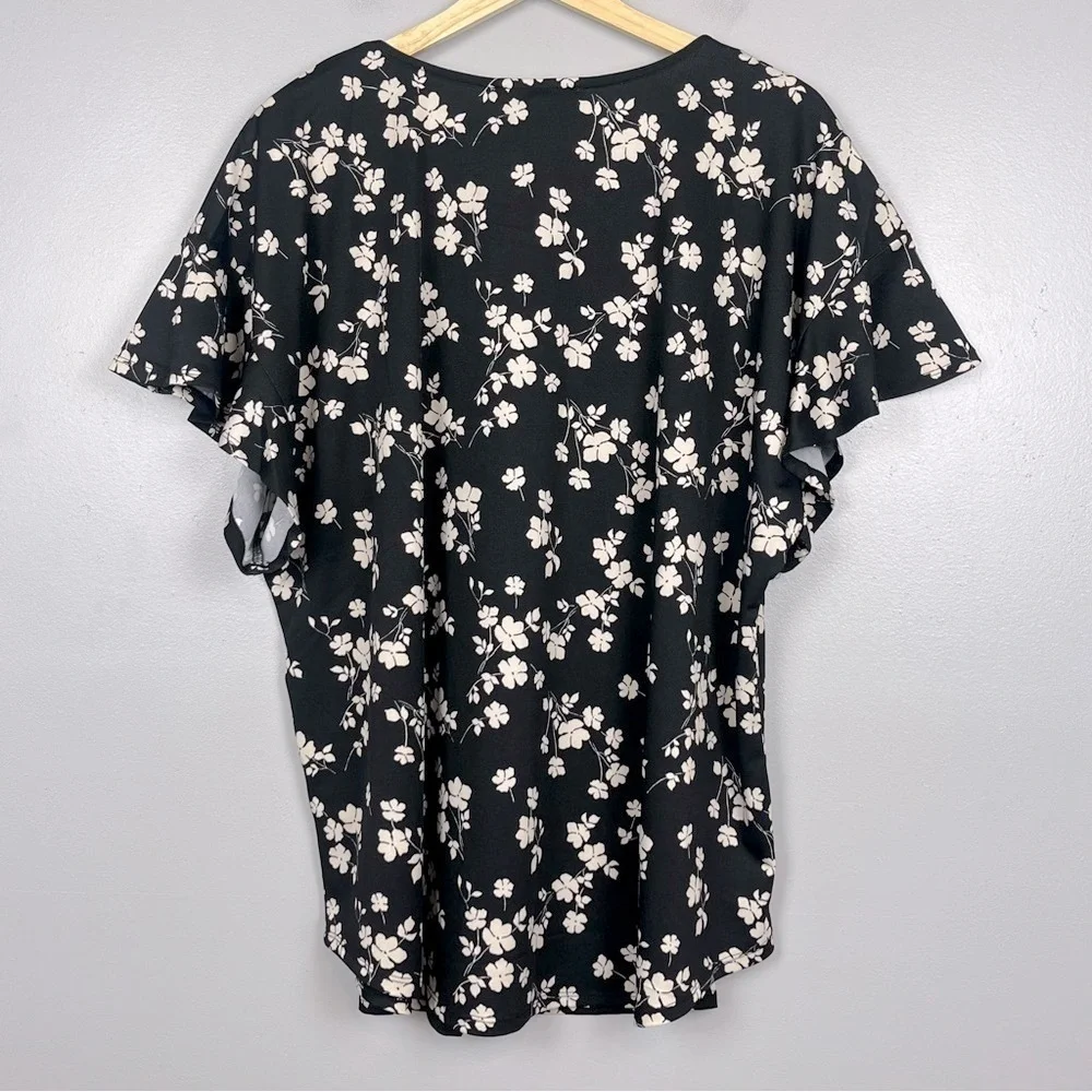 NWT Jules & Leopold black & white floral print flutter sleeve blouse top, 3X. - Picture 2 of 11
